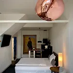 莱比锡机场公寓式酒店 3* Freiroda