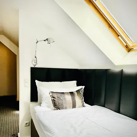 Aparthotel Flughafen Leipzig 3*