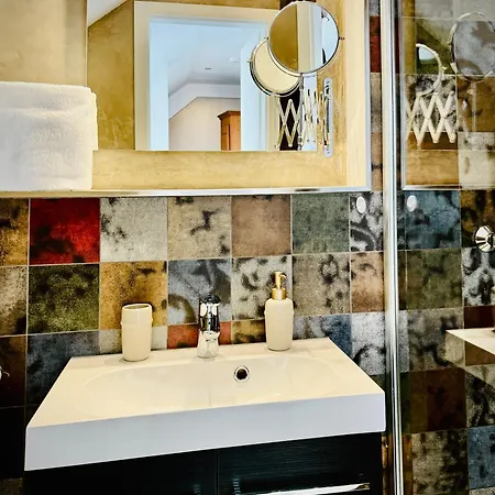 Aparthotel Flughafen Leipzig 3*