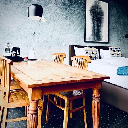 Flughafen Leipzig Aparthotel 3*