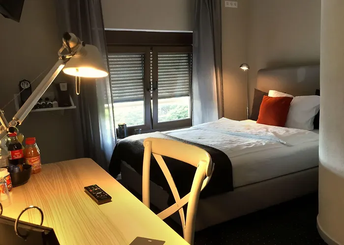 Flughafen Leipzig 3* Freiroda